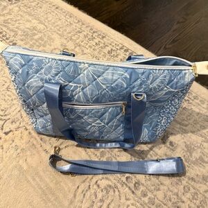 Summer&Rose duffle tote light blue NWOT